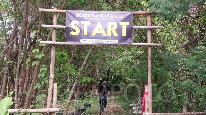 Liburan di area tempat Boekit Gandus Palembang, Kemping Dahulu  sebelum Trekking lalu Hiking