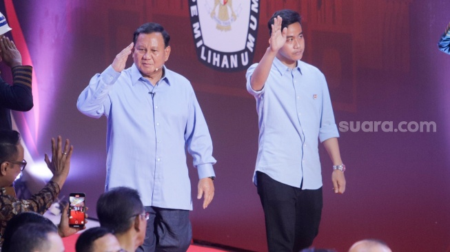 Jam Tangan Gibran yang dimaksud Dipakai Saat Debat Capres Jadi Sorotan, Bisa Buat Jajan Honda BeAT Satu Kampung
