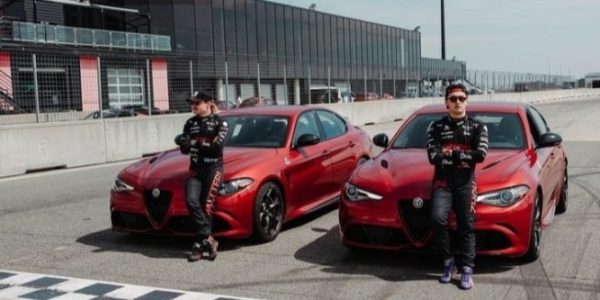 Tim F1 Tempatnya Bernaung Menyandang Nama Baru, Zhou Guanyu Pamerkan Pet Kesayangan kemudian Rambut Ala Seniornya