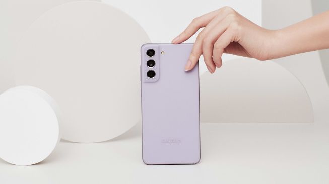 Turun Simbol Rupiah 1 Juta, Ini adalah adalah Update Harga Samsung Galaxy S21 FE Desember 2023