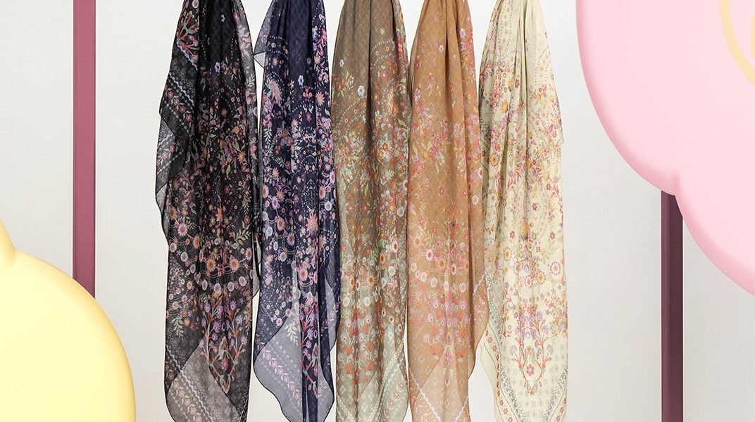 5 Warna Kerudung Segi Empat yang Mudah Dipadukan dengan Outfit Apa Saja!
